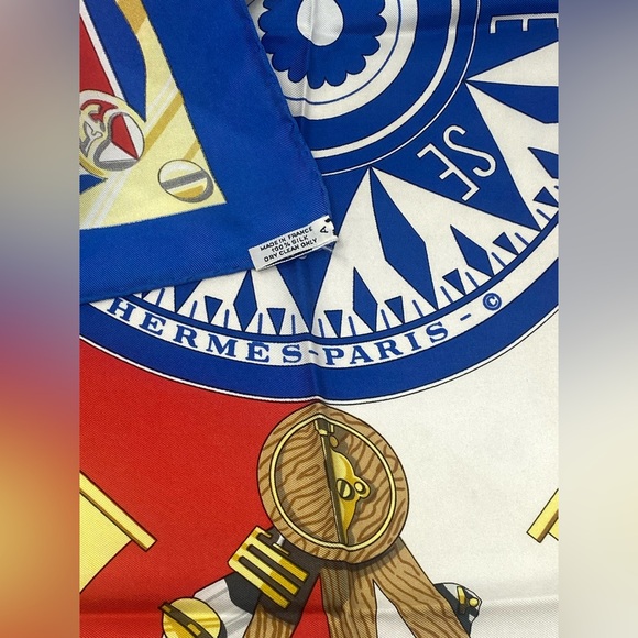 Hermes Vintage Carre 90 Silk Scarf”SEXTANTS”by Loic Dubigeon - Picture 3 of 16